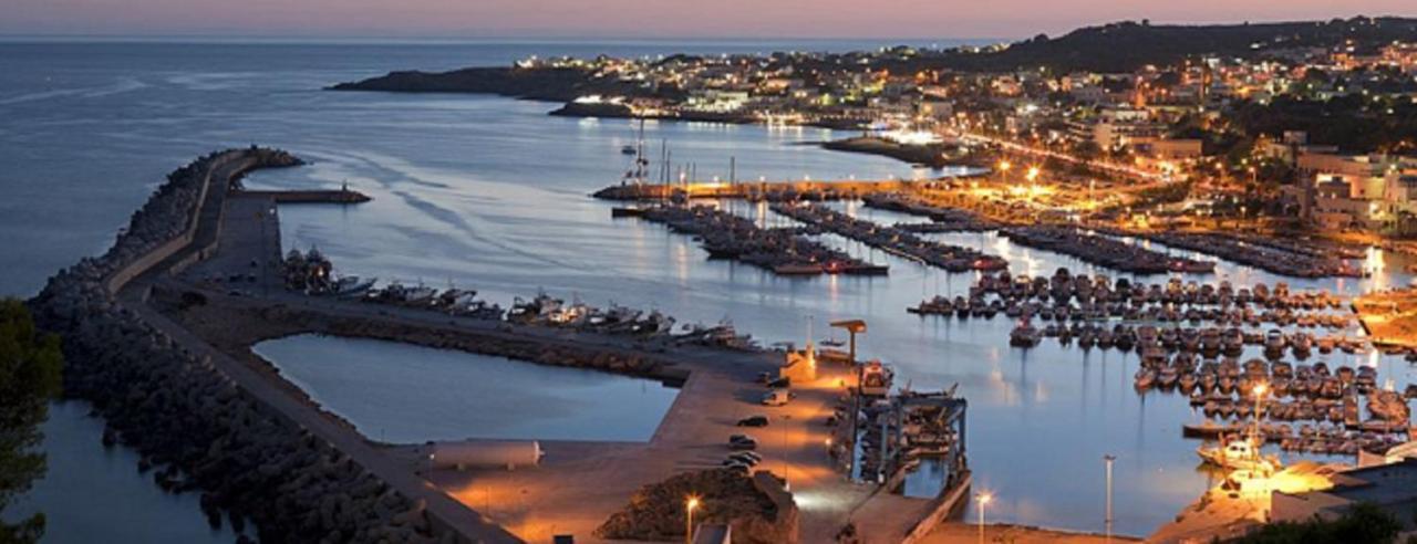 Casa Vacanze Orlando - Con Veranda Vista Mare A 200M Dal Mare Santa Maria di Leuca Exteriér fotografie